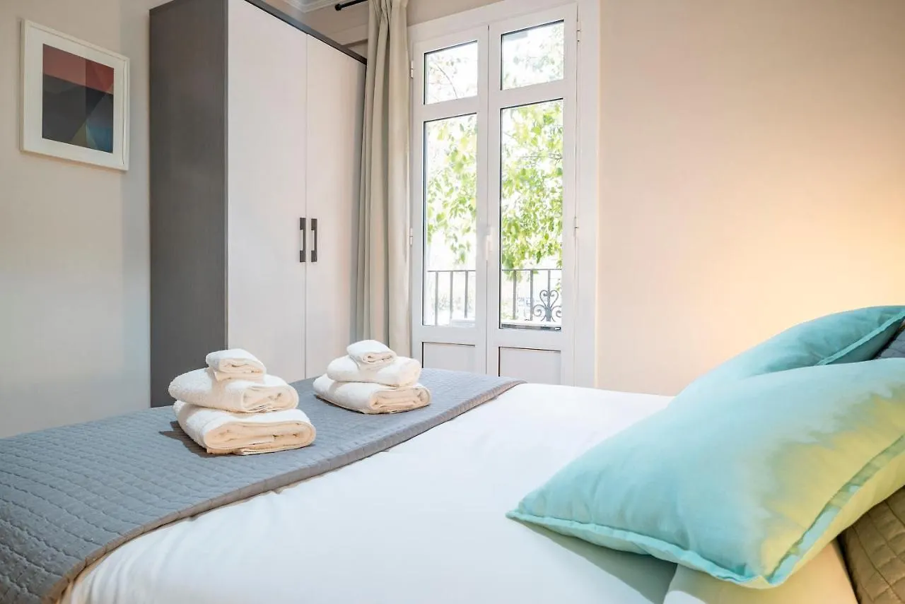 Apartment The Family Host - Lost Garden Ciutadella Park